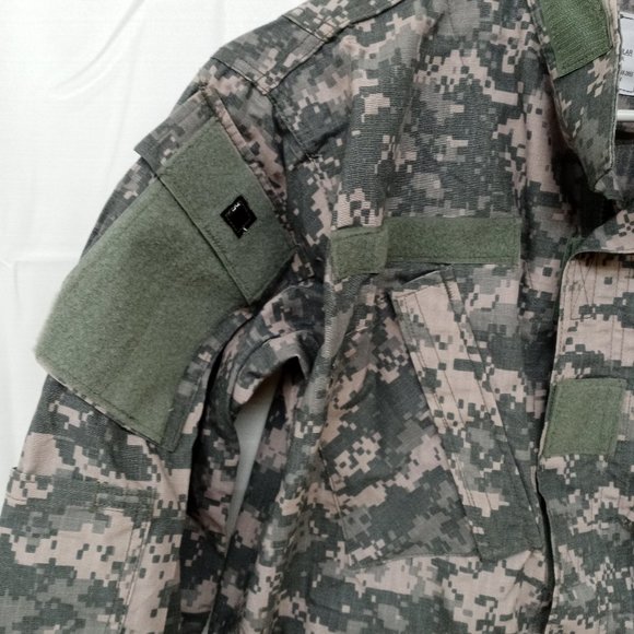 Defender M Military Camo Utility Jacket NEW NWT Men's size Small - Picture 6 of 13